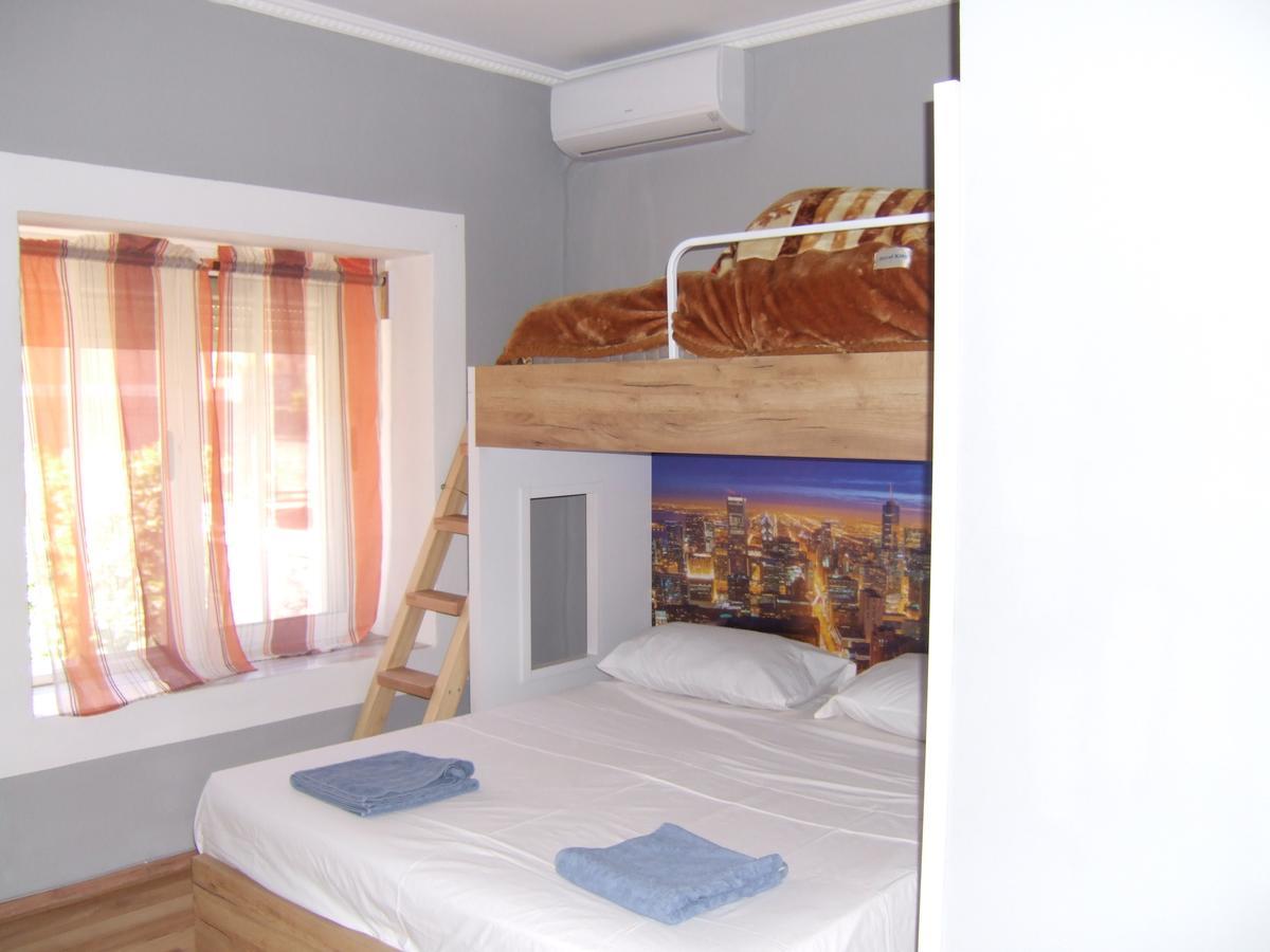 Home Hostel Szkodra Zewnętrze zdjęcie